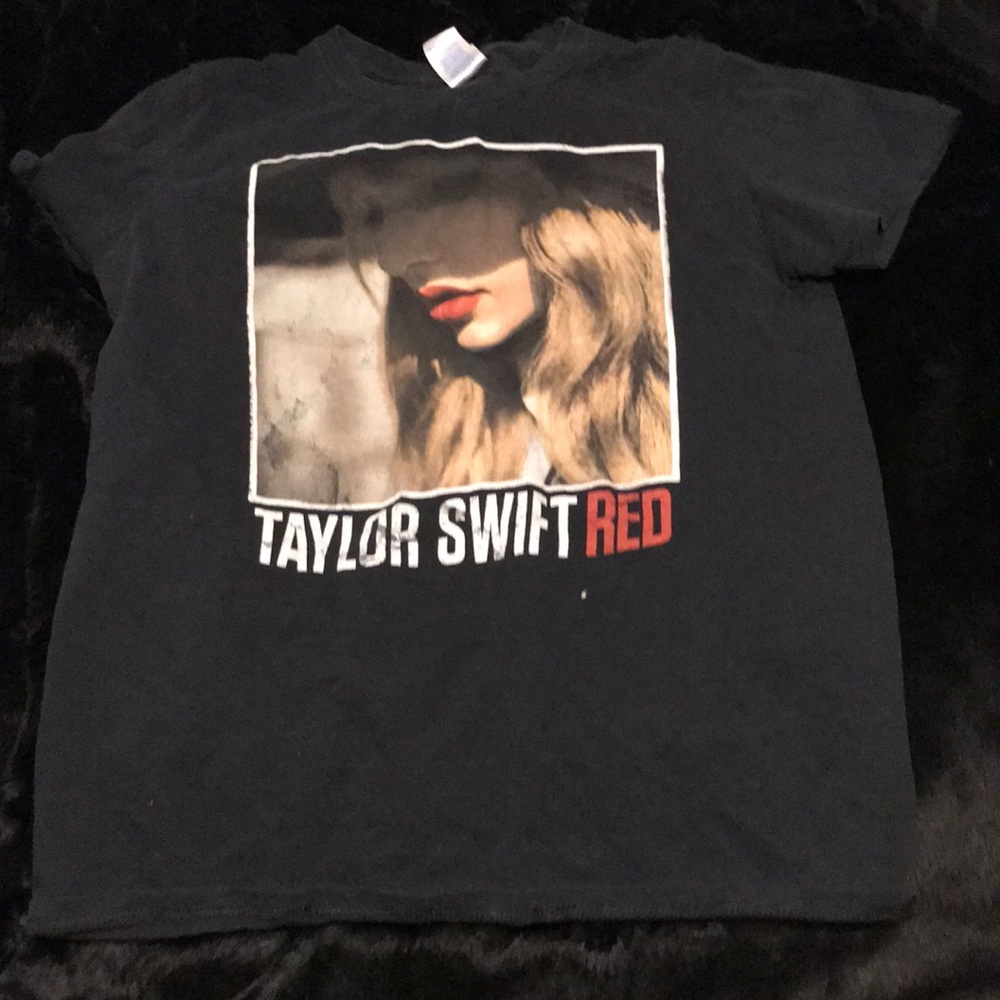 Taylor Swift t shirt